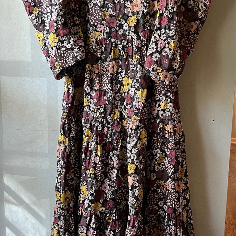 Sea New York Black Floral Dress Puff Sleeveeve Midi Length. Tiered skirt. Small. - Picture 5 of 6